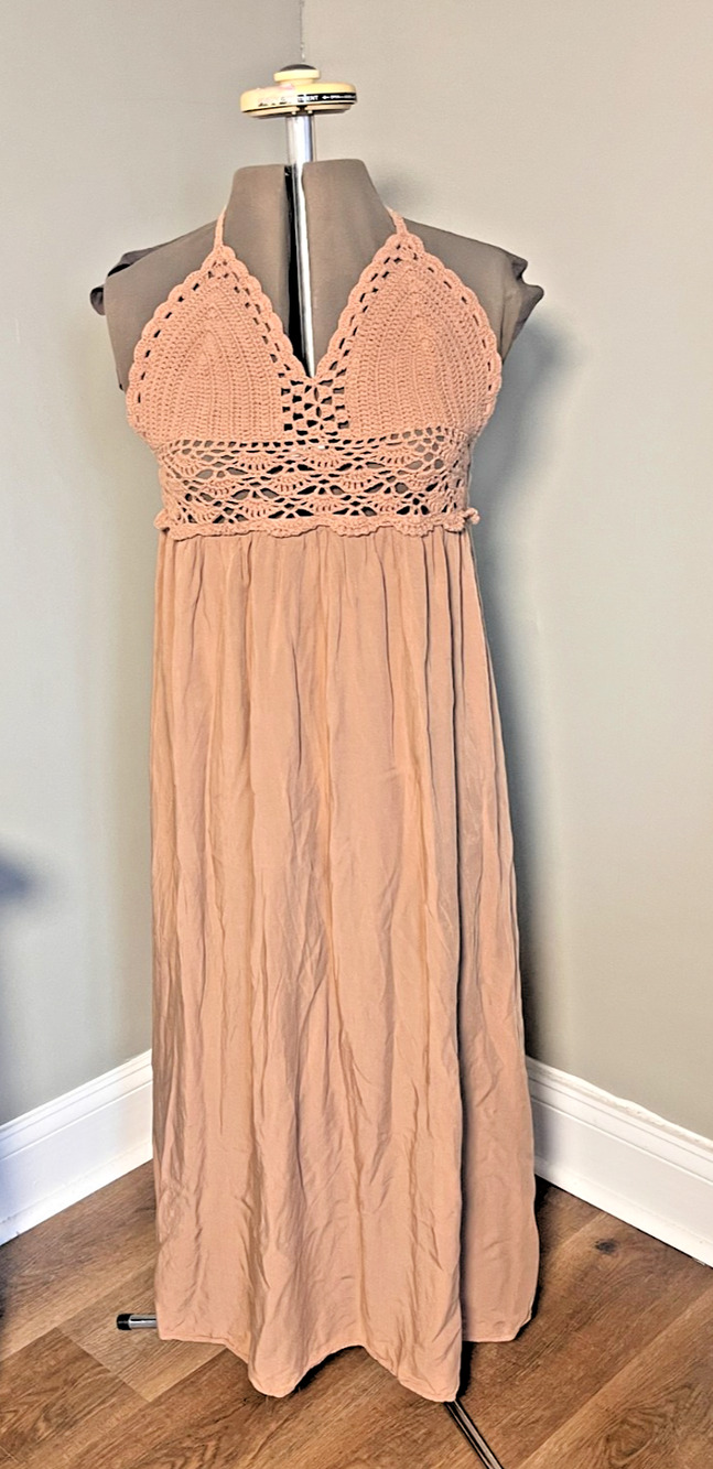 LILBETTER Tan Beach Crochet Backless Bohemian Halter Maxi Beach Dress Sz L